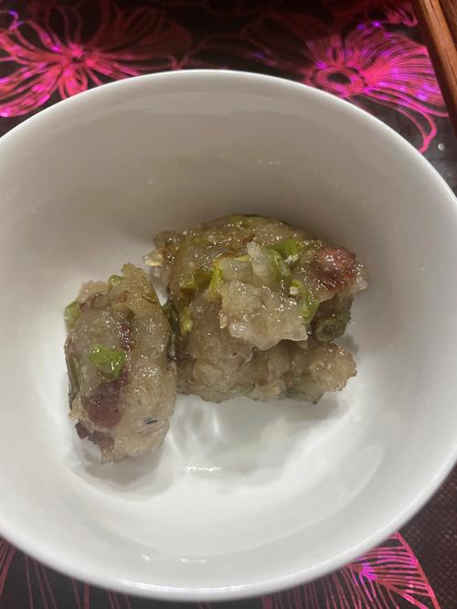 梦见饭桶 饭量大 吃得多周公解梦，梦见饭桶 饭量大 吃得多是什么