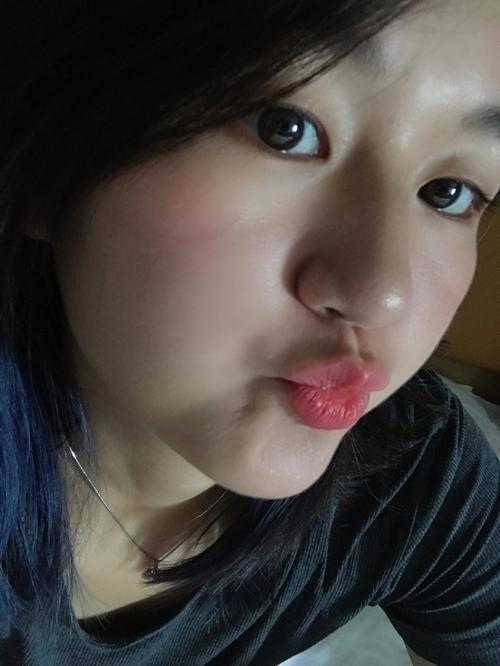 腮帮子大的女人命好吗,会富贵吗?