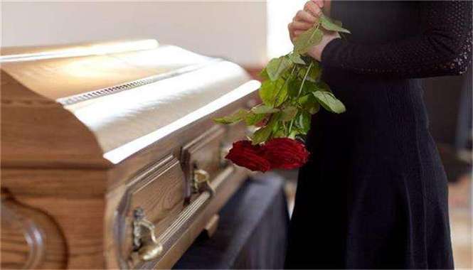 梦到与死去的人接吻预示着什么意思