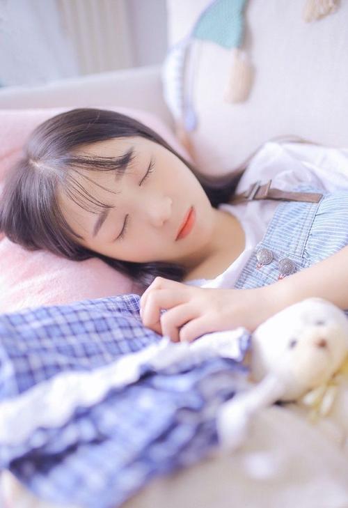 梦见风骚女子 风情女人周公解梦，梦见风骚女子 风情女人是什么意