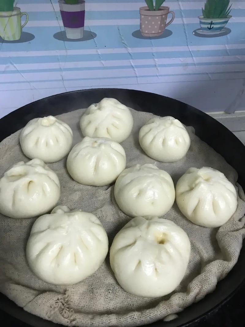 一锅包子