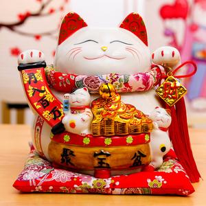 聚宝盆能和招财猫放一起吗