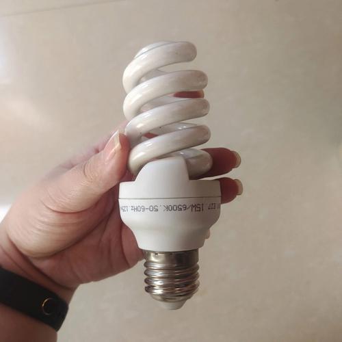梦见灯泡 换灯泡是什么意思