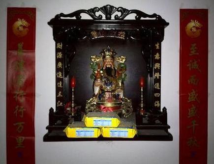 家里财位放财神像可以吗,财神像的在家中的摆放位置,有什么风水方面的禁忌?