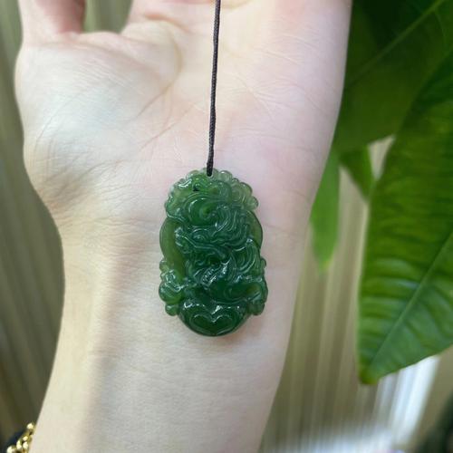 为什么属龙的不能戴玉