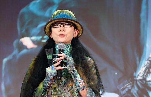 杨俪萍面相分析