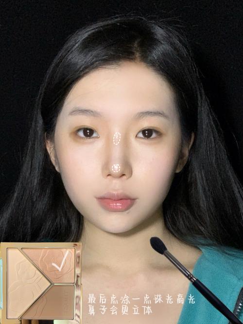 女生颧骨宽下巴尖代表什么