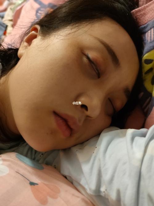睡觉眼睛闭不严面相预兆