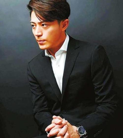 哪个星座男越老越有钱