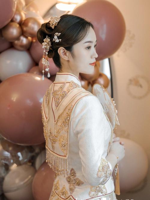 单身女孩梦到自己结婚嫁给认识的人好吗