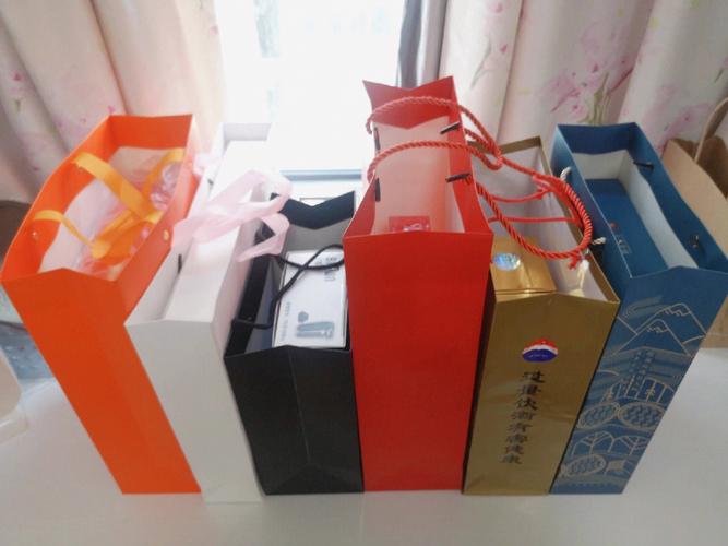 女生见家长送什么礼物好