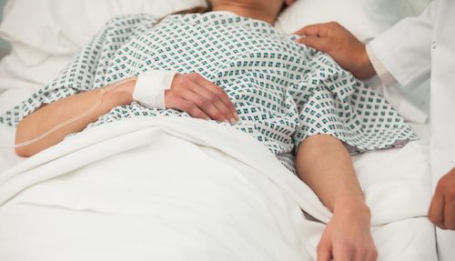 梦见医生把病人医死了是什么意思