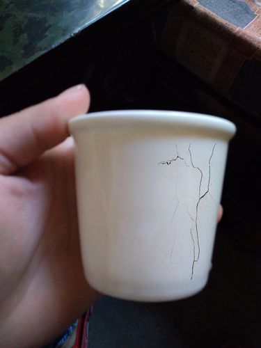 喝水杯子裂开