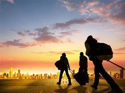 梦见亲人出门远行,梦见家人出远门,怎样呢?