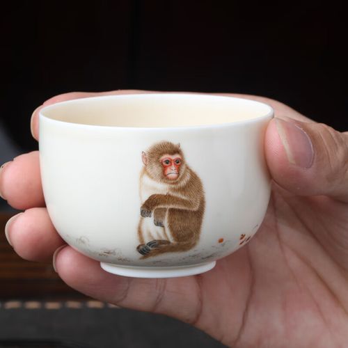 属猴的人办公室增运水杯是怎样的