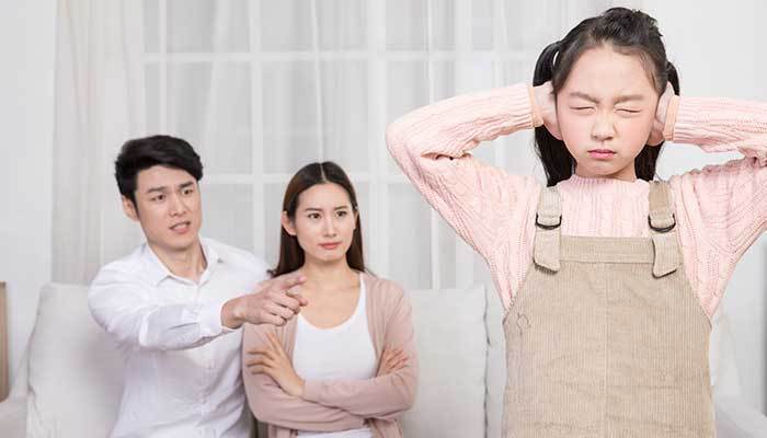 梦见与女儿吵架