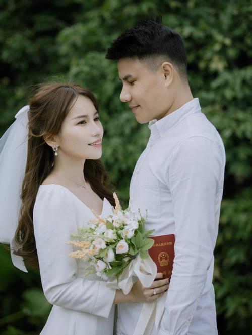 下个月会看着意中人结婚