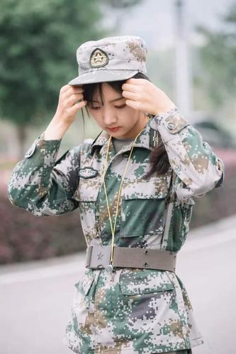 军训教官眼中的巨蟹女是怎样的