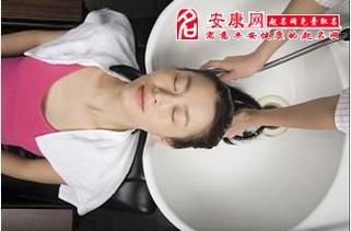 梦见洗头没水了,乖乖当听众
