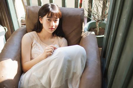 射手女跨越时代的发型