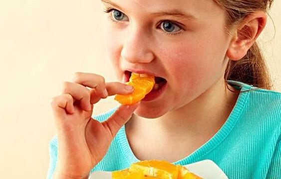 梦见给小孩子买橘子吃