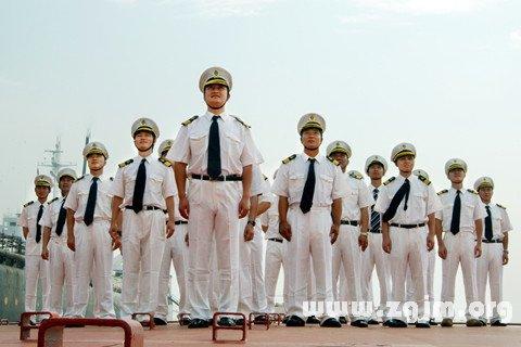 梦见船员