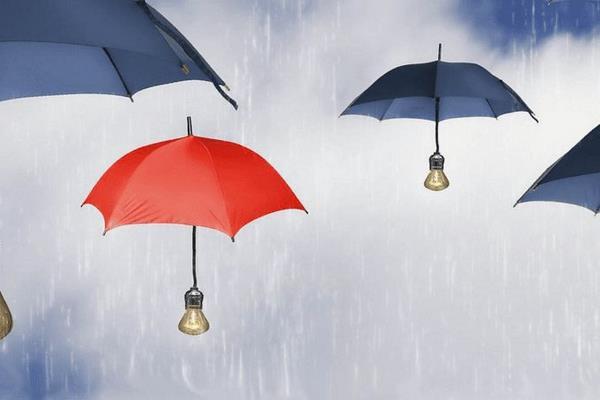 女人梦见突然下起了雨是什么意思