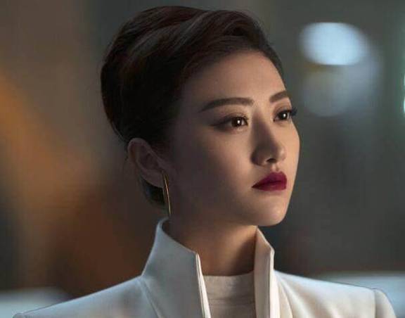 十二星座职场女强人