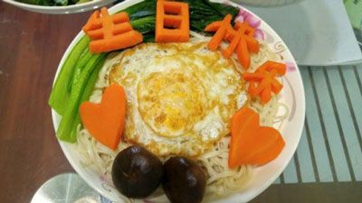 梦见寿面怎么回事