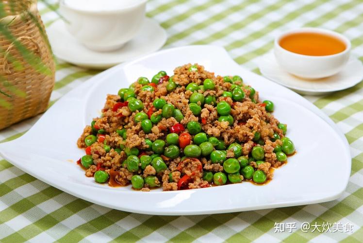 青脆豌豆炒肉起个好听的名字