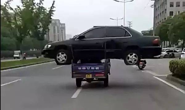 梦见载重车怎么回事