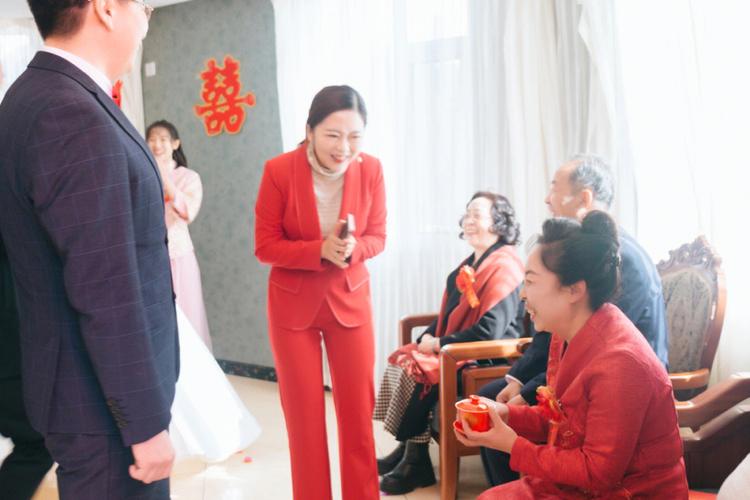 新娘给亲戚敬茶要给红包吗