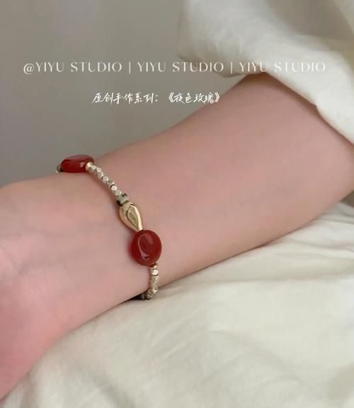 朱砂痣的位置含义,手掌朱砂痣大喜大悲的人生
