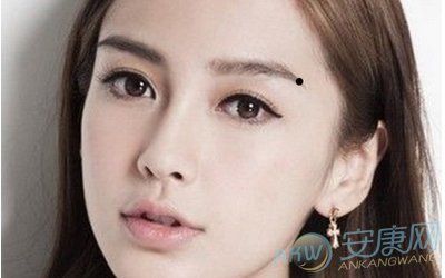 女人面相图解:花钱大手大脚女人的面相
