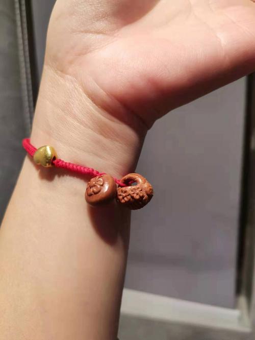 红绳摘下来意味着什么