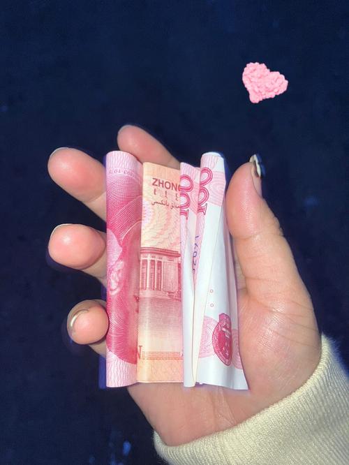 行走的人民币,属猴女都把钱花哪儿了