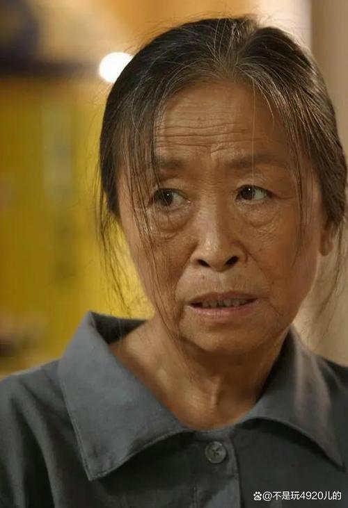 晚年凄惨注孤生!无子女女人面相