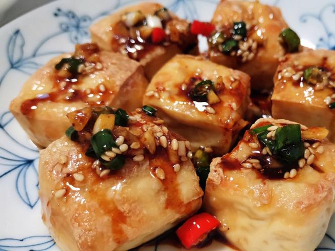 吃油炸豆腐