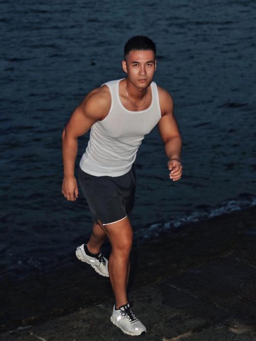你是否喜欢肌肉男