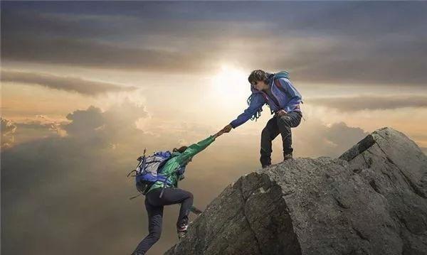 梦见和情人爬山