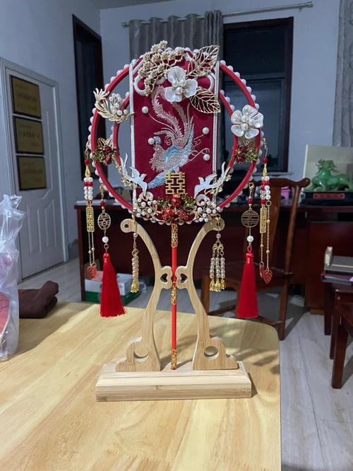 订婚仪式送什么礼物合适