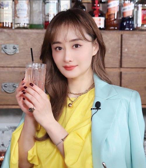 娱乐圈隐瞒自己真实年龄的生肖女