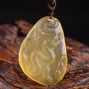 属蛇犯太岁佩戴什么生肖