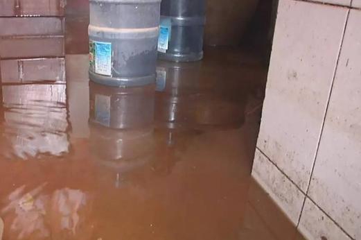 家里漫水意味着要发财