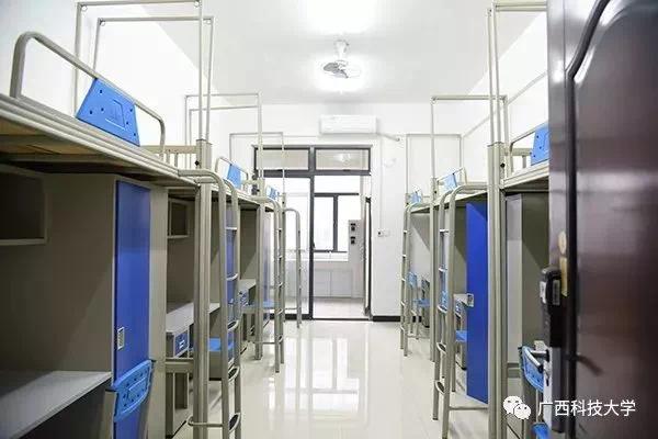 梦见学院宿舍很好