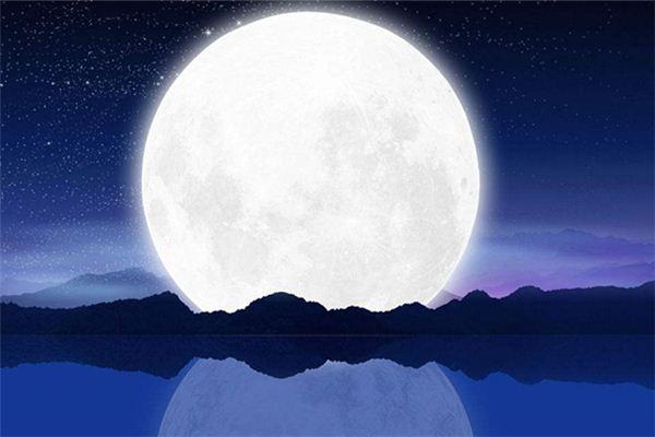 梦见圆月,孕妇梦见满月,梦见日月交叠