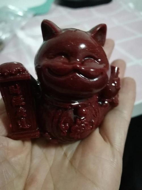 属蛇人店里能摆招财猫吗