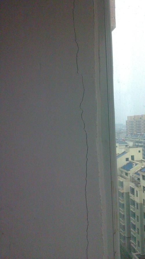 家中门窗破裂会影响家运吗