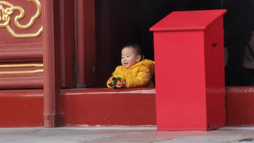 年轻人为什么喜欢去雍和宫烧香
