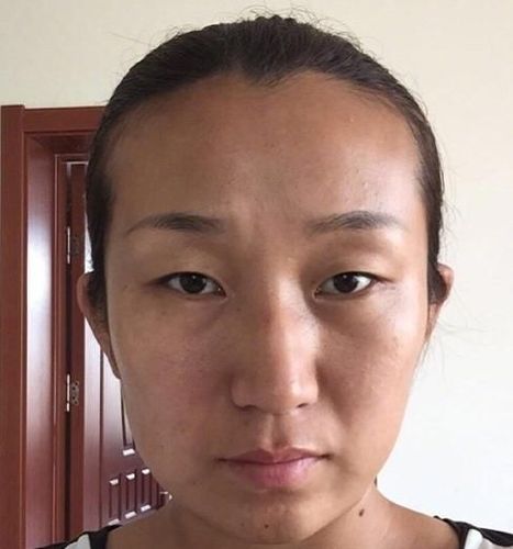 一生坎坷的女人面相